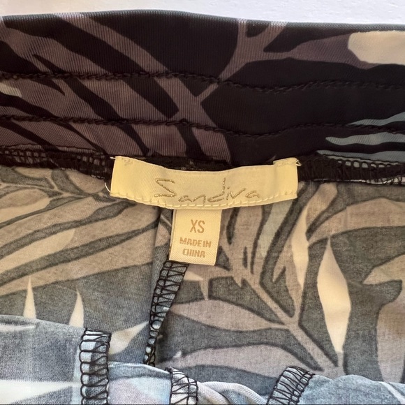 SOLD Sandiva | Casual Palm Leaf Wide Leg Pants - Picture 10 of 10